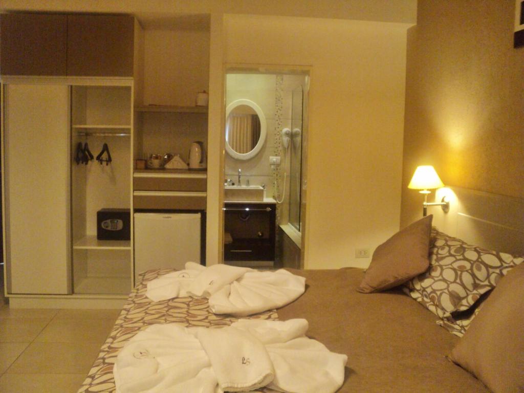 Lom suites - 1