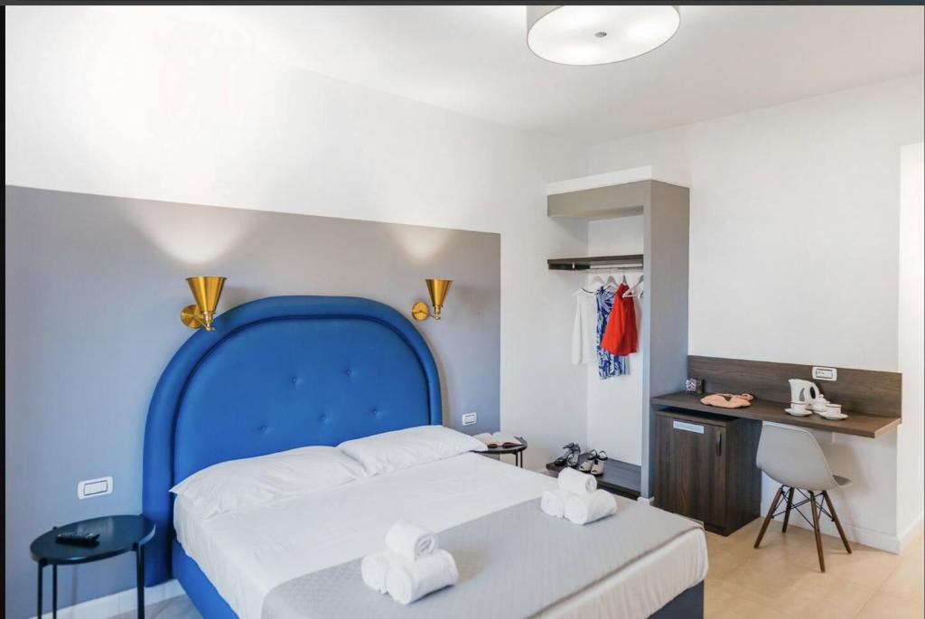 Mako Sorrento Suites - 5