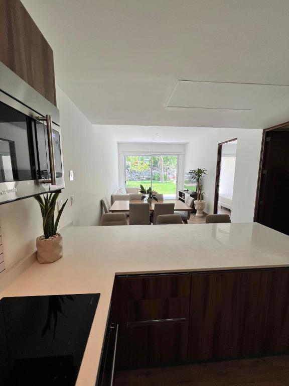 Luxurious Condo with Poolside Patio - 2