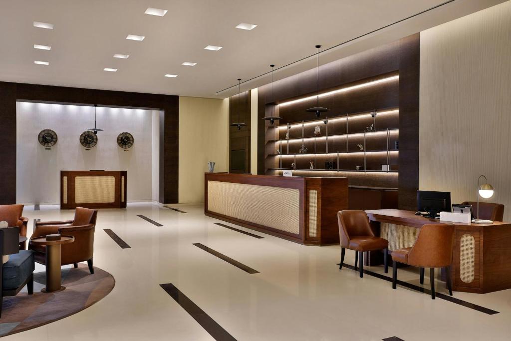 Lobby, Four Points by Sheraton Al Ain in Al Ain