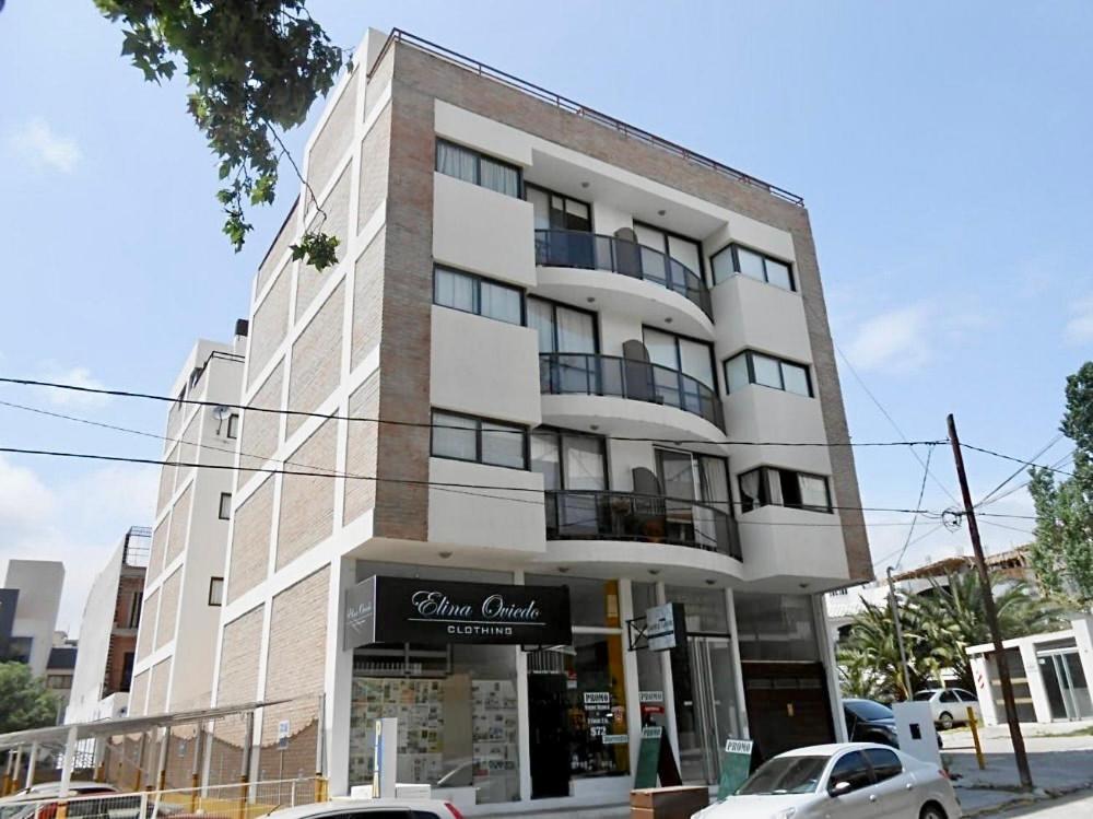 Edificio Panorámico - 1