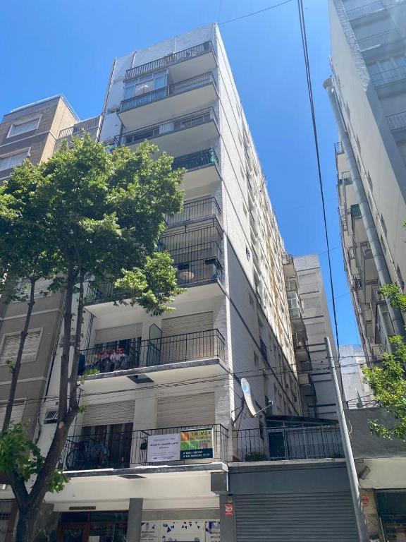Departamento zona Güemes, a dos cuadras del mar ,Dos ambientes,céntrico - 2