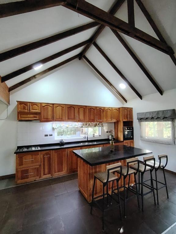 Family home on private plot with access to the river - 2