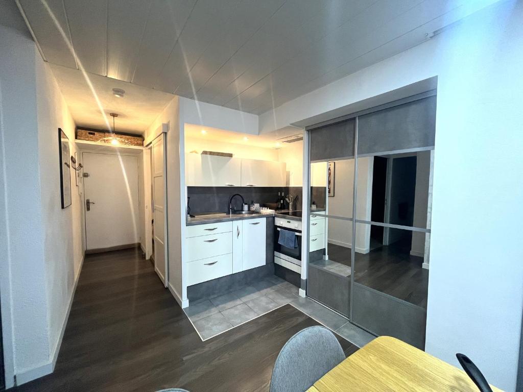 Appartement moderne avec terrasse à Sète - FR-1-338-636 - 5