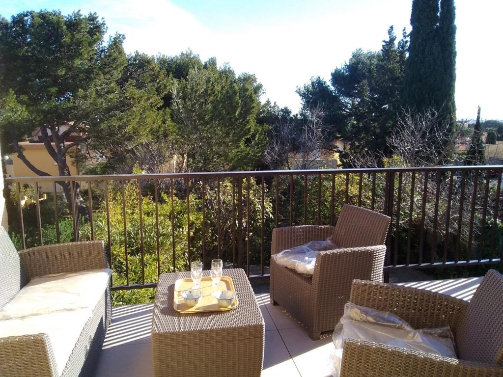 Villa T4 8 pers proche plage Grazel, parking privé et terrasse - FR-1-796-98 - 1
