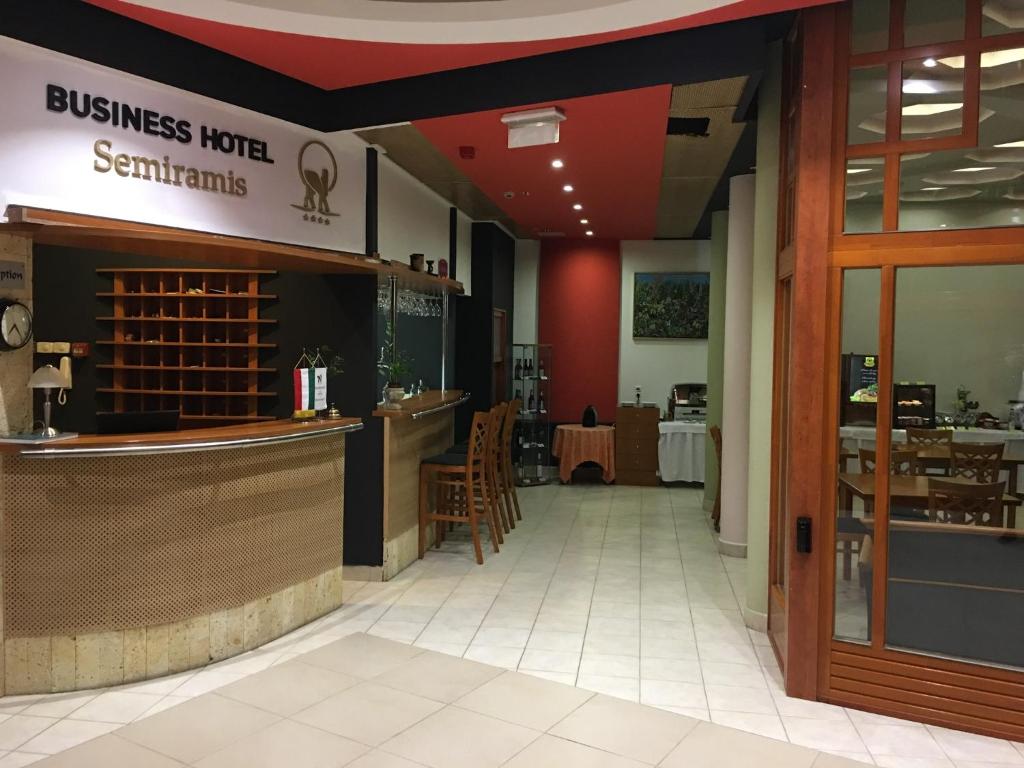 Semiramis Business Hotel photo