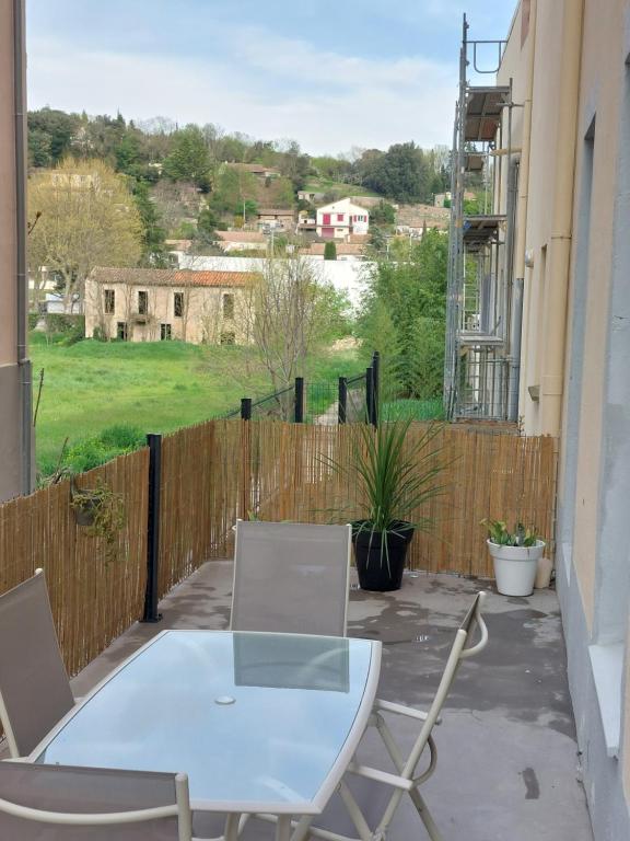 A l'aube des bains appartement T3, pmr, avec wifi,terrasse et parking - 2
