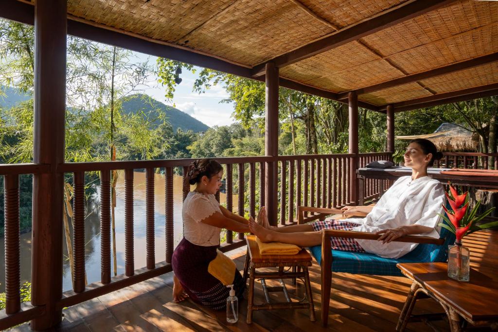 Massage, Hintok River Camp @ Hell Fire Pass Hotel in Kanchanaburi