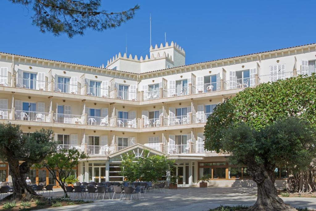 Hotel Castell dels Hams — Porto Cristo, Balearic Islands