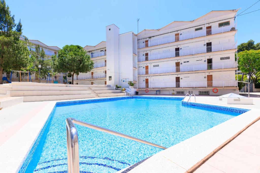 UHC Sayonara Apartments - 2