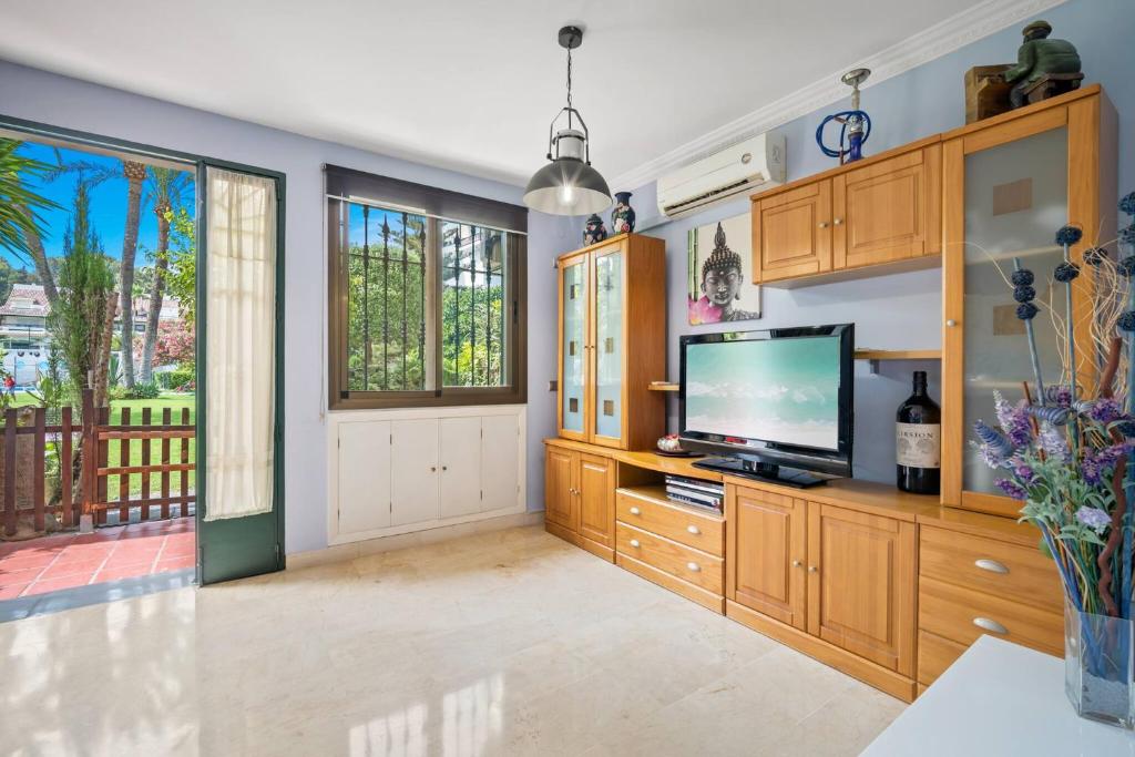 Unique 2 Br Apart in Golden Mile✺ Pool ✺ Parking - 2