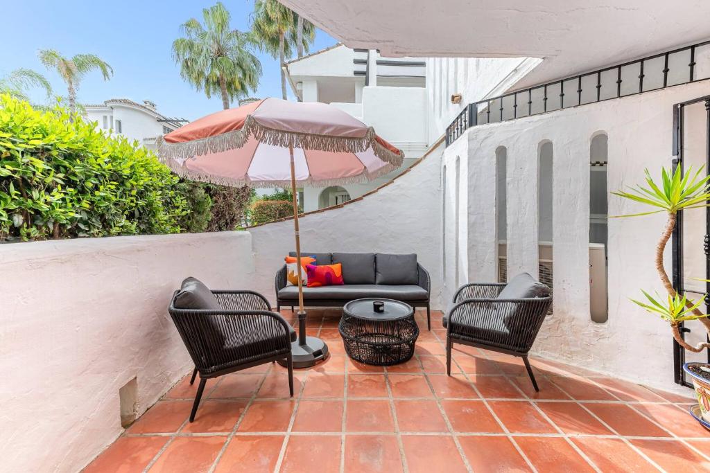 Marvellous 3 Bedroom Flat with Pool and Terrace - 1