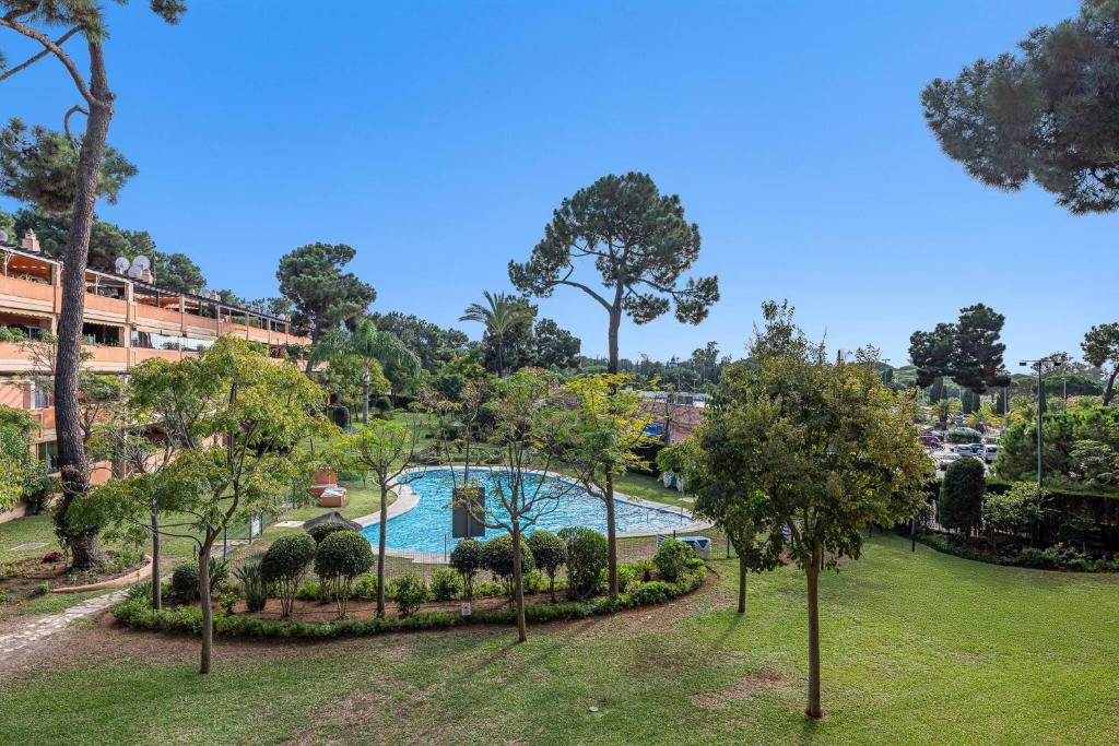 Beautiful Apartment Just 5 Minutes From the BEACH - 3