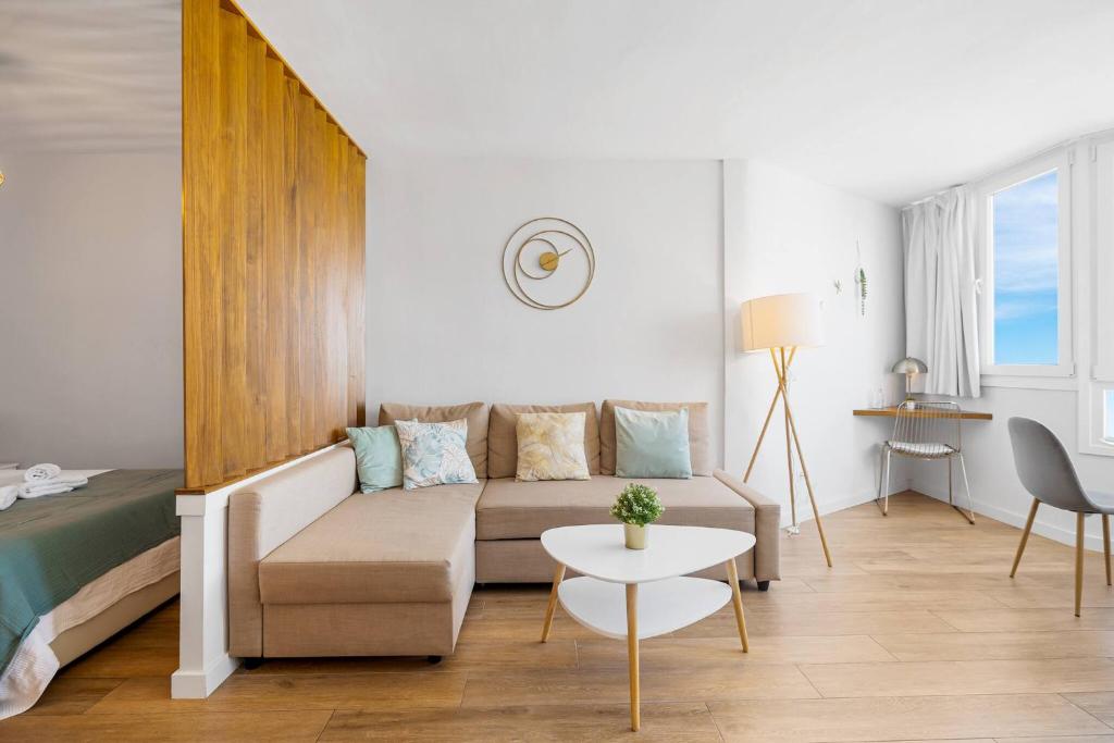 Fancy Studio Direct Access to Sea✺Parking✺Pool - 4