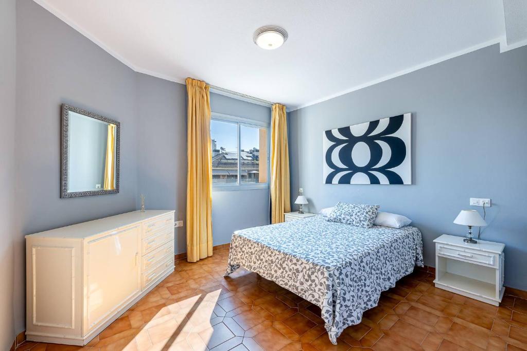 Spacious apartment with Pool, 3 min from the BEACH - 2