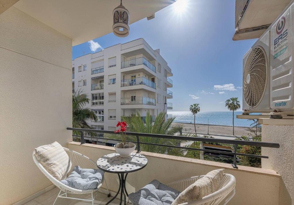 Cozy & Comfy Seaside Retreat in Estepona - 1