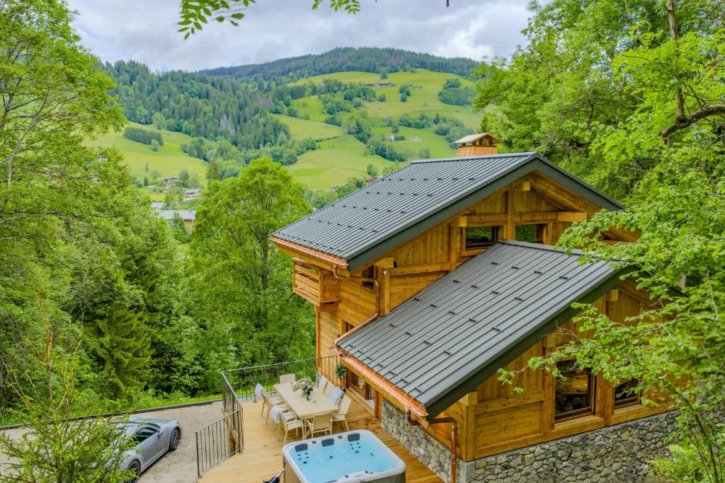Luxurious Chalet with Sauna & Jacuzzi in Megeve with Parking - 5