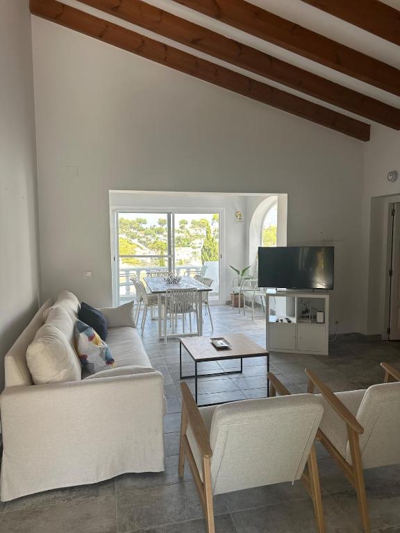 Beautiful house in Moraira with shared pool - 2