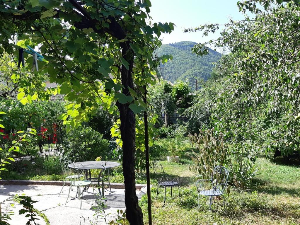 Beautiful apartment in Provençal residence with garden and WiFi - 3