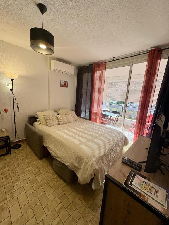 Studio sur le port avec piscine & terrasse - 2