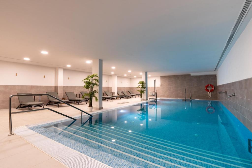 Modern apartment with sea and poolview - 2