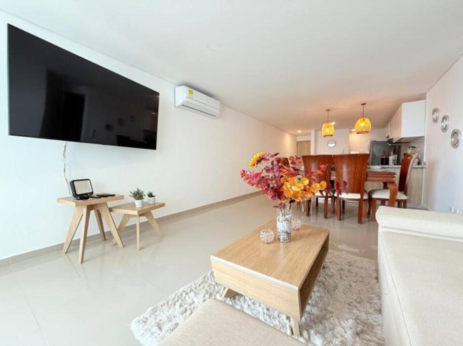 Apto cerca al mar y centro histórico - 1