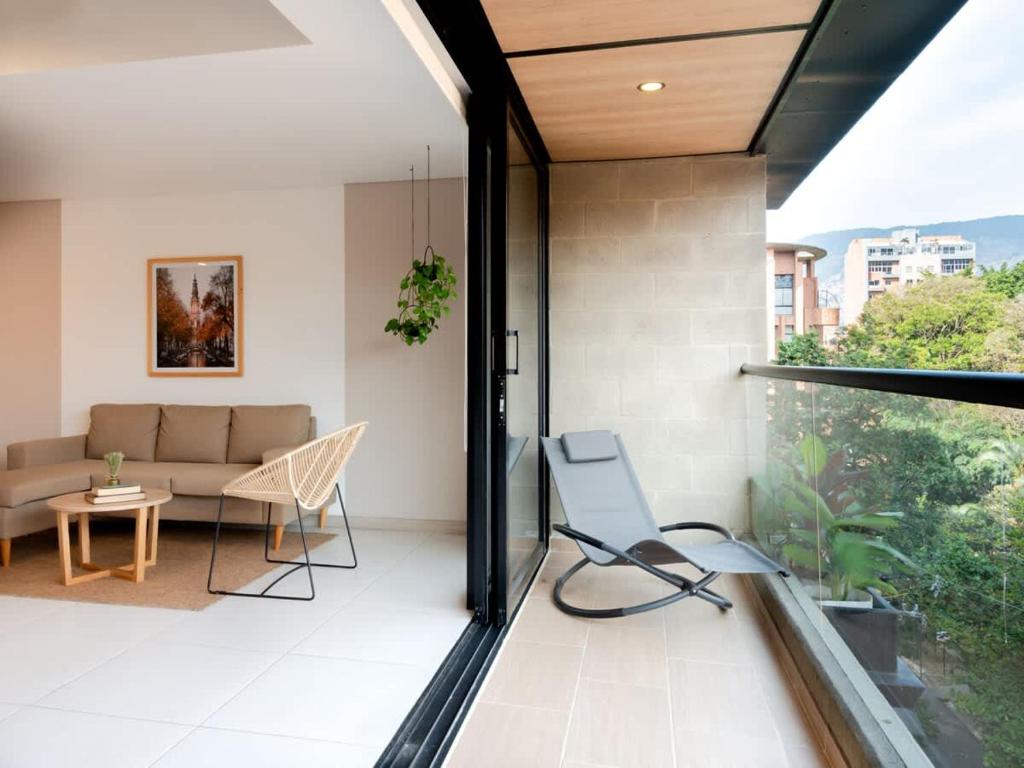 NOK Bright 3BR with terrace in Laureles Medellin - 2