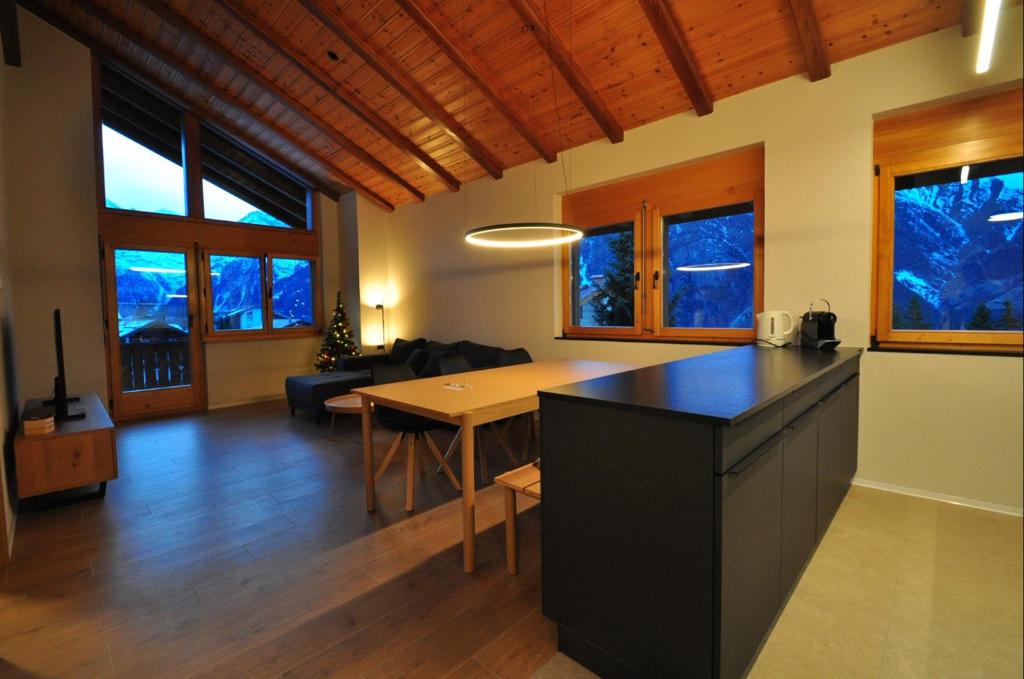 Tossu, Haus Metropol B - 3