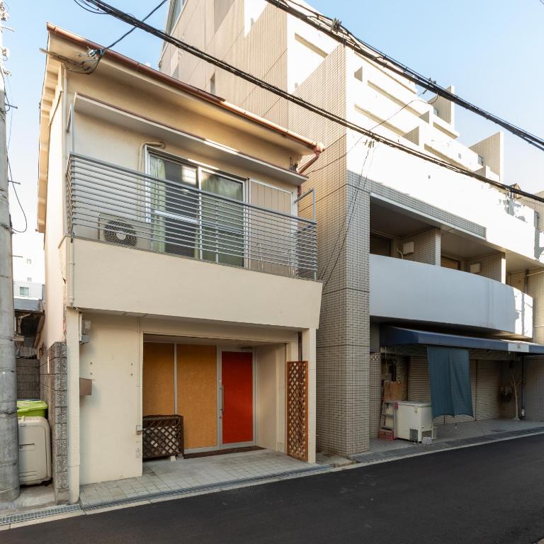 Private house YOURSとなり