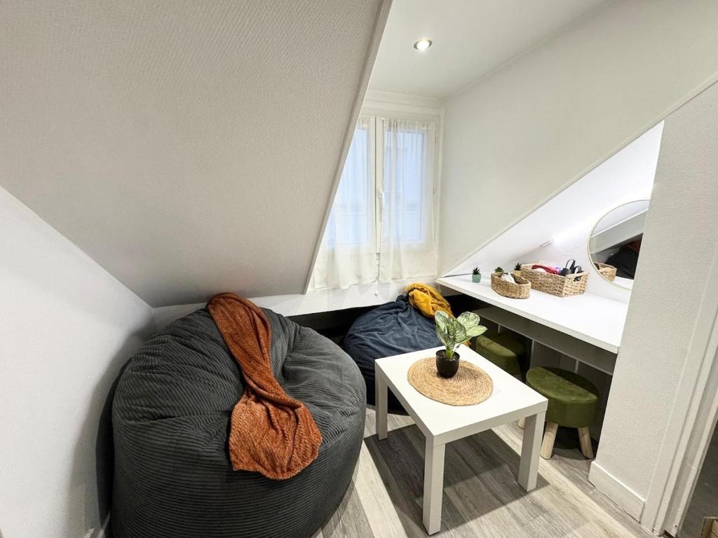 Cosy Loft Duplex for Couples - Great Location - 1