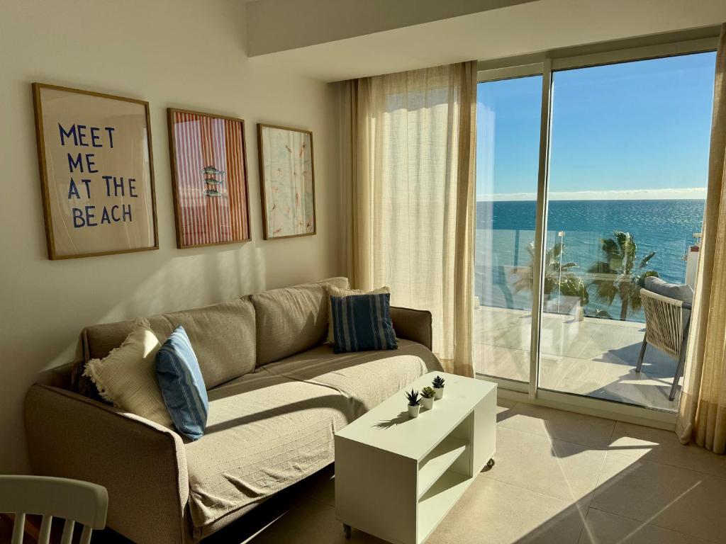 SunnyPalms - Beachfront Penthouse with stunning sea view - 5