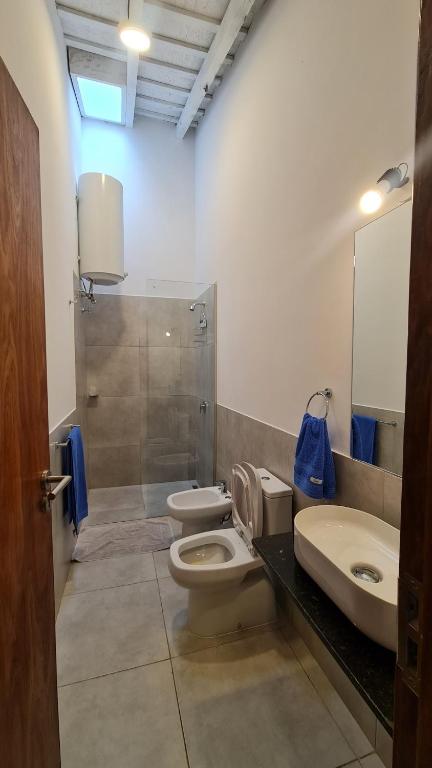 Excellent location surrounded by beautiful gardens - 5