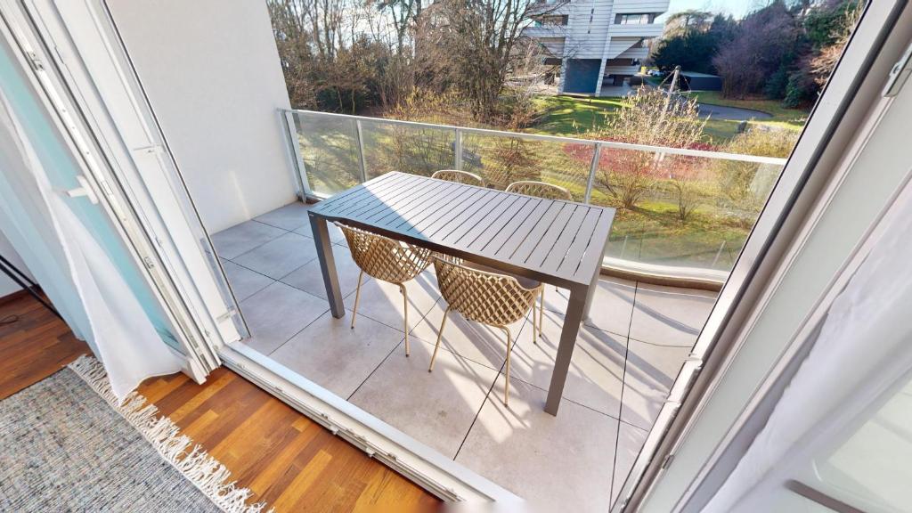 Relax and Recharge By The Lake! Modern Morges Apartments, AP26 - 5