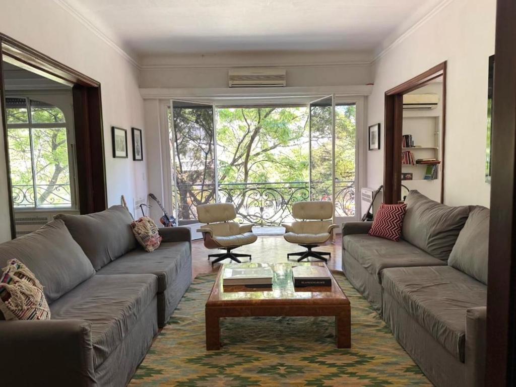 Extraordinary 4 bedrooms in front of Parque San Martin - 1