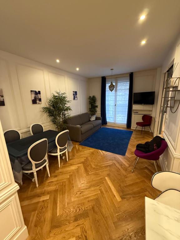 Standing Apartment - Champs Élysée - 3