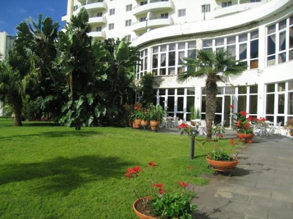 Suite Hotel Jardins Da Ajuda — Hotel building in Funchal, Madeira