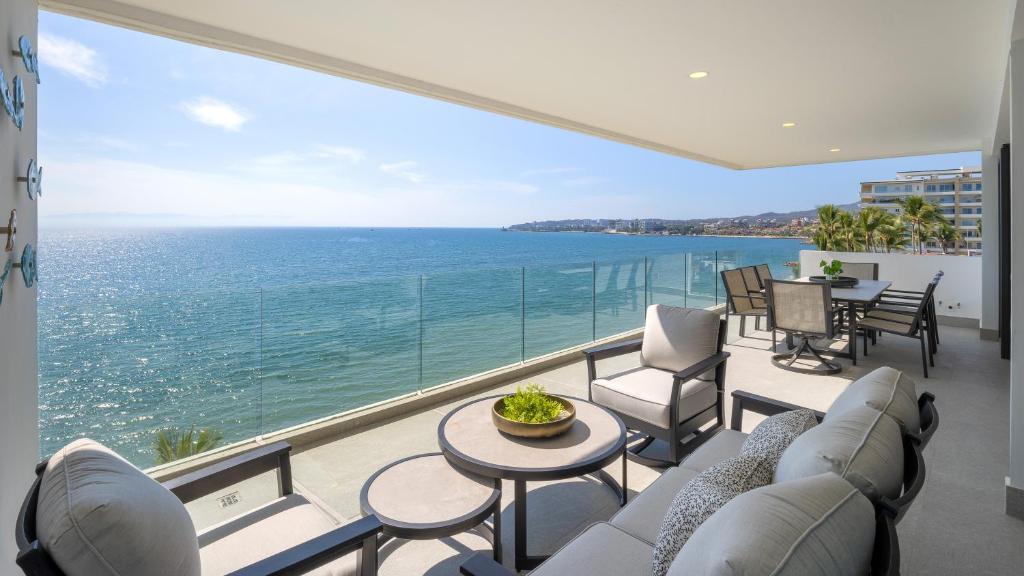 Enjoy the sunset and panaromic views - 2
