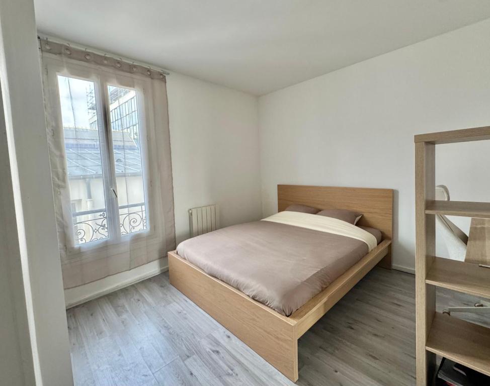 Private room, often full flat Paris 14th - 1