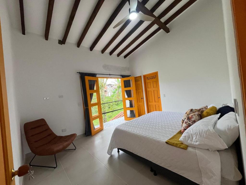 Jerico Poets Balcony House - 4