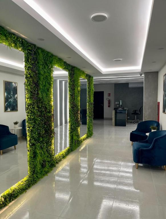 Amplio Studio con terraza privada en Equipetrol - 4