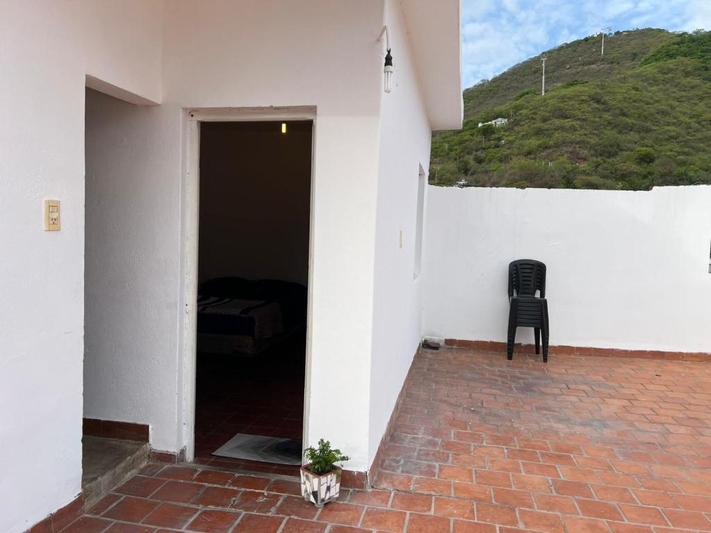 Habitación con Gran Terraza y Hermosa Vista - 2