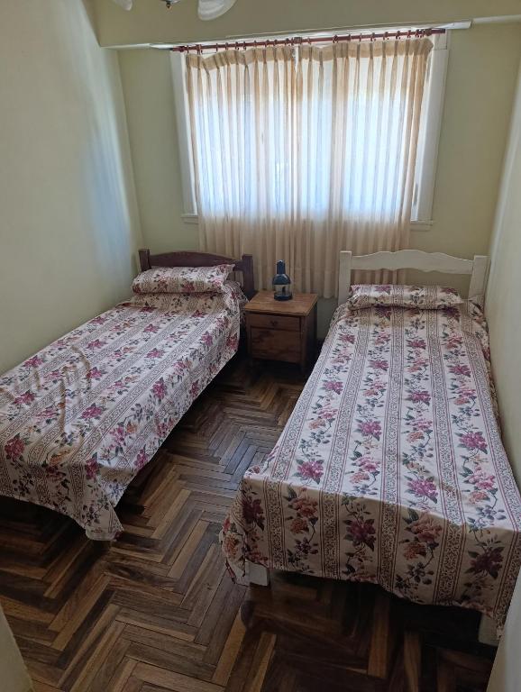 Excelente Casa 5 Ambientes - 2
