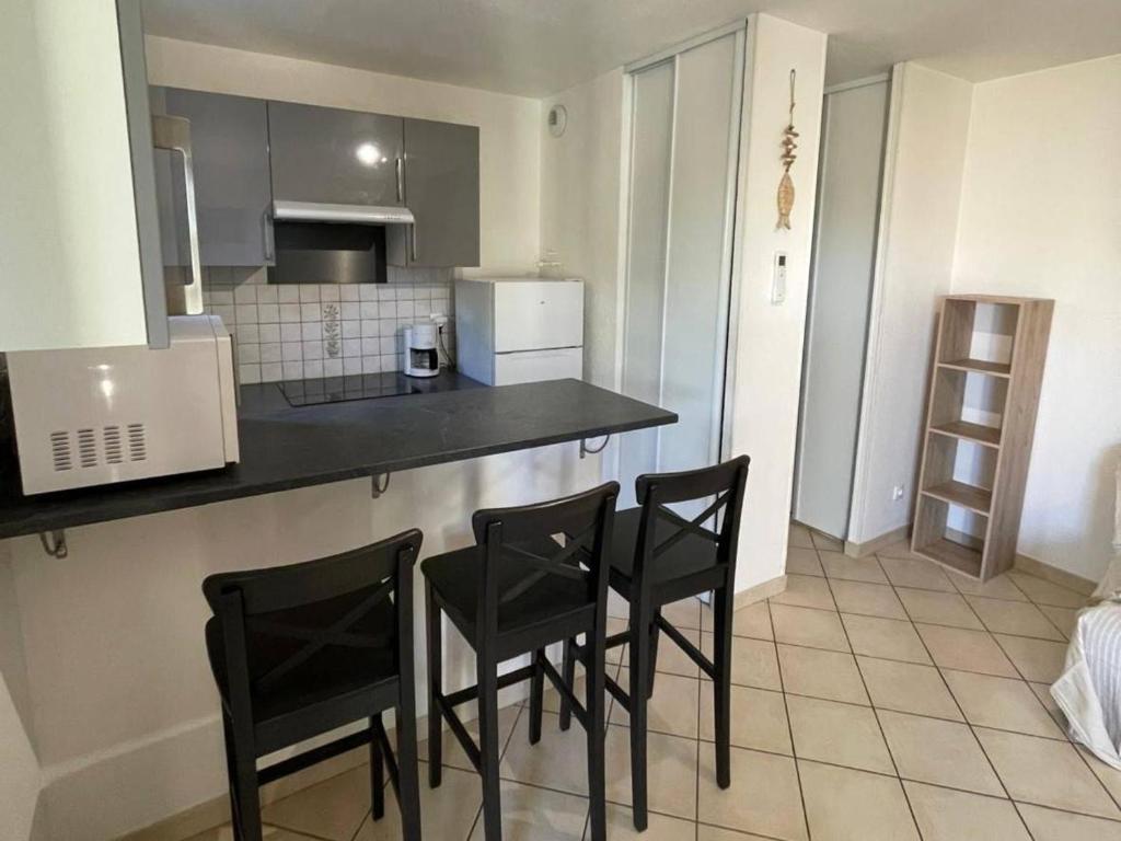 Villa T3 climatisée pour 6 avec piscine et parking au Cap d'Agde - FR-1-607-239 - 2