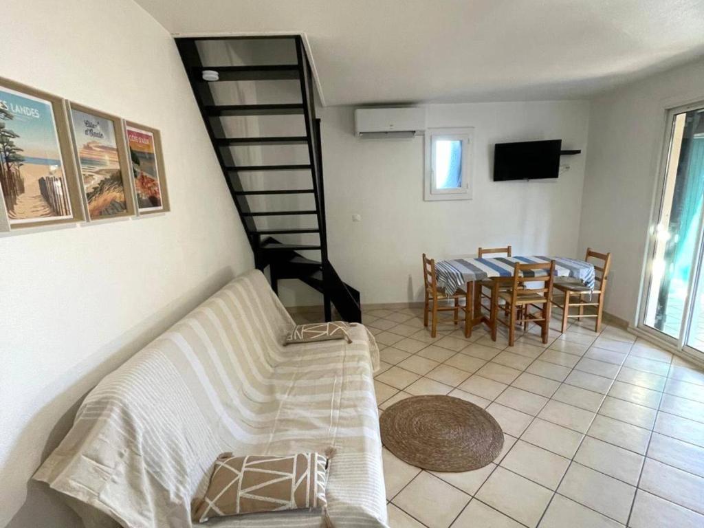 Villa T3 climatisée pour 6 avec piscine et parking au Cap d'Agde - FR-1-607-239 - 5