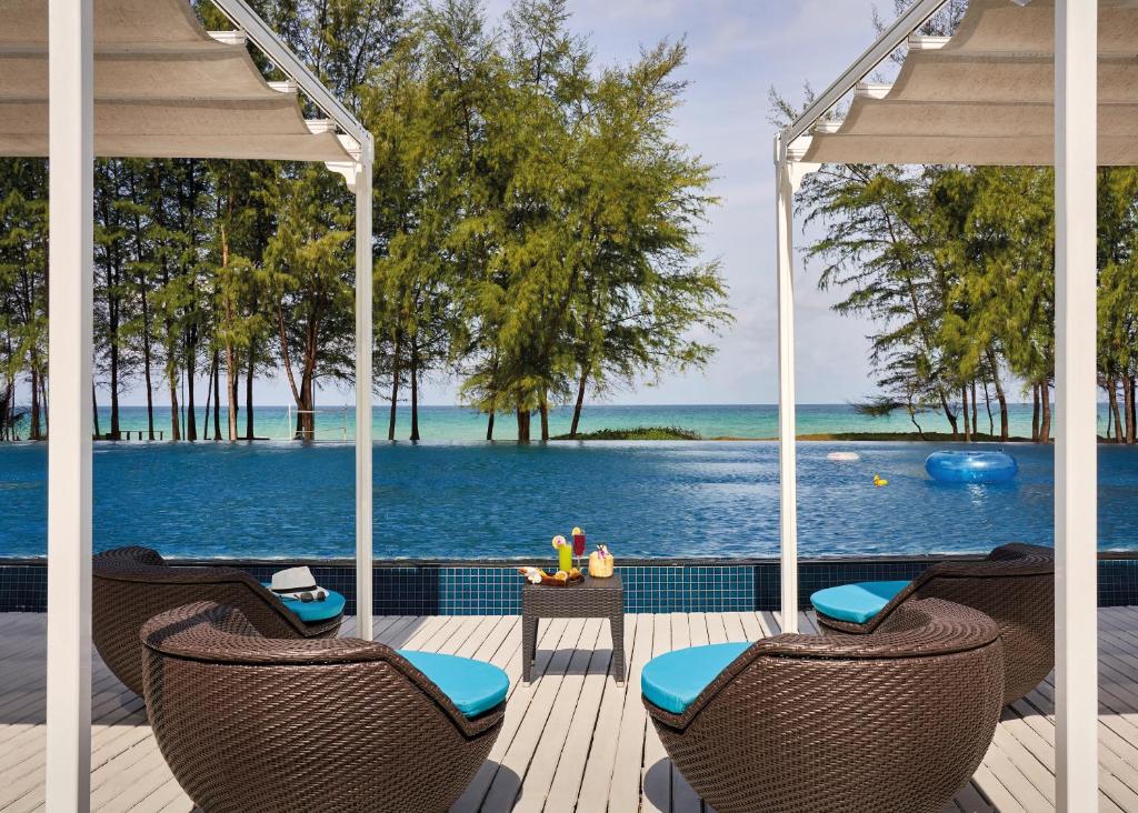 Splash Beach Resort Phuket