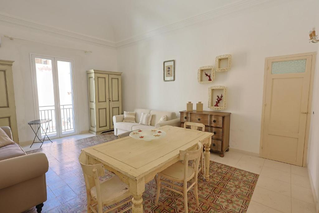 Alma Favignana Apartment - 1
