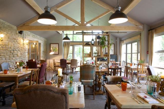Pear Tree Inn レストラン
