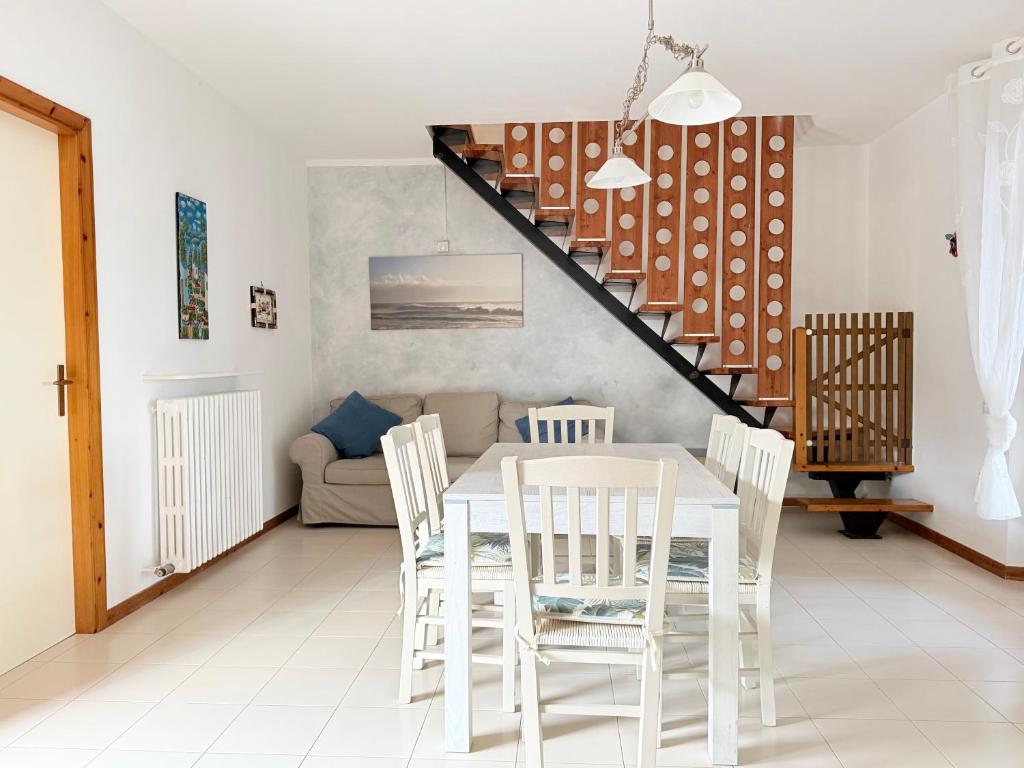 M274 - Marcelli, comodo quadrilocale vista mare con terrazzo - 3