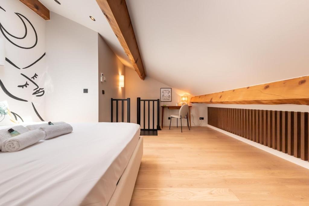 Picasso 1, Duplex 5 people - WiFi - Air conditioning - 5