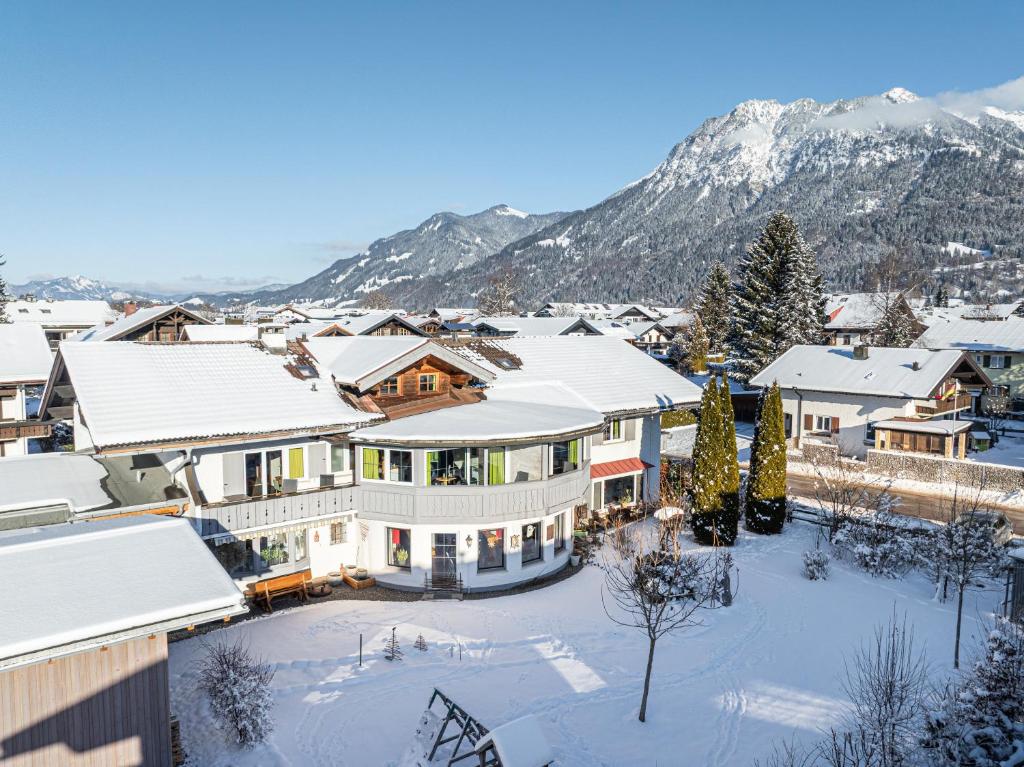 Alma Hotel Oberstdorf - 1